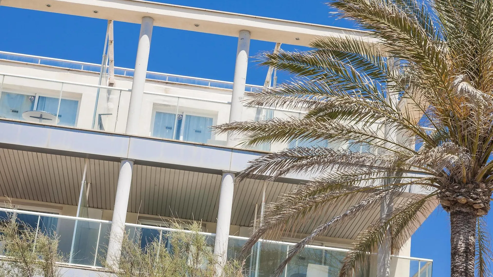 Mix Bahia Real Apartments location